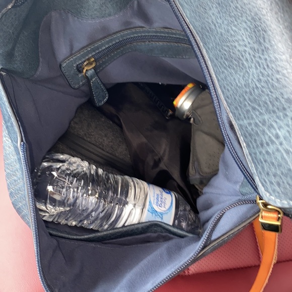 Backpack - Picture 4 of 4